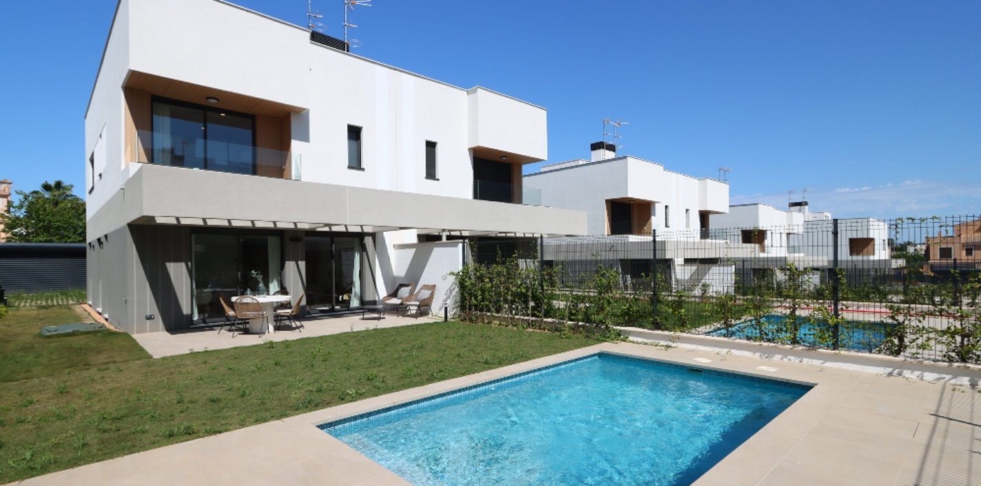 Viviendas de la promoción Eneida Views acabada por AEDAS Homes a finales de 2024 y que la compañía no puede entregar