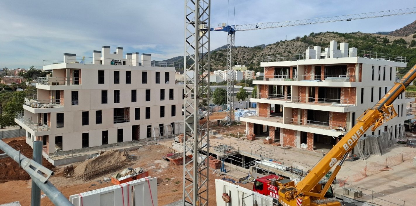 Panorámica de las obras de la promoción Palmia de AEDAS Homes Benicasim, Castellón