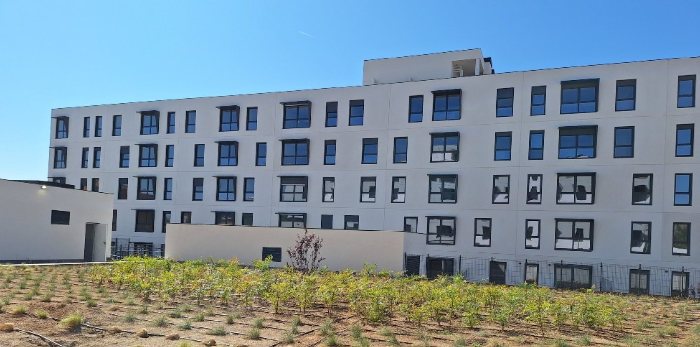 Uno de los nuevos residenciales del Plan VIVE IV finalizados por AEDAS Homes, Avalon Properties y SANJOSE en Móstoles