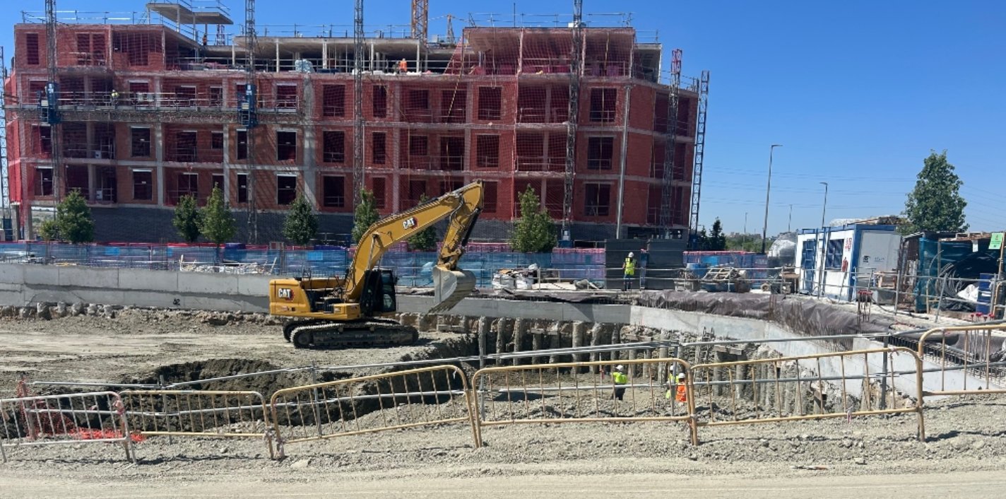 Primeros trabajos en la parcela de la promoción Velia de AEDAS Homes en Los Ahijones, Madrid