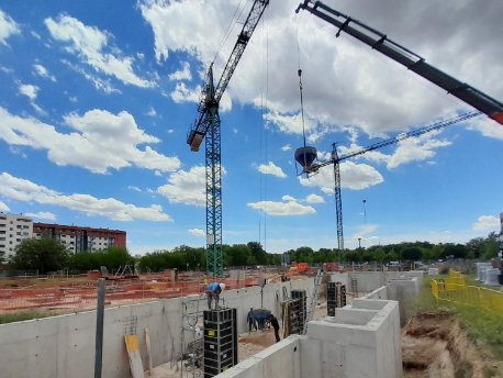 Primeros trabajos bajo rasante en la construcción de la promoción La Maquia de AEDAS Homes en Alcalá de Henares