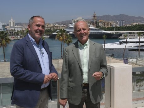 Eduardo Cestino, Presidente del Real Club Mediterráneo, y Roque Ballesteros, Gerente de Promociones de AEDAS Homes en Costa del Sol (1) Eduardo Cestino, Presidente del Real Club Mediterráneo, y Roque Ballesteros, Gerente de Promociones de AEDAS Homes en Costa del Sol (1)