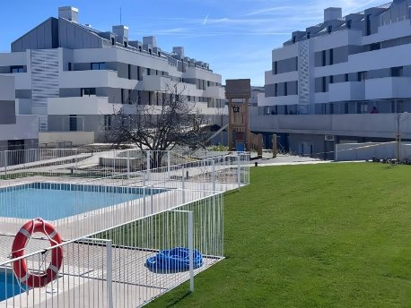 Interior de la promoción Alondra de AEDAS Homes en Cobeña, Madrid