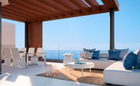 Terraza de la promoción de casas nuevas Middel Views en Fuengirola, Málaga