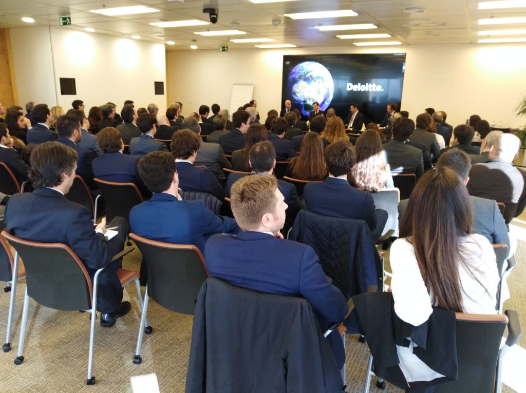 mesa redonda deloitte