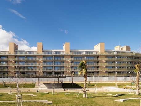 Panorámica de de la promoción Pignatelli de AEDAS Homes en el centro de Zaragoza con el nuevo Parque Pignatelli, público